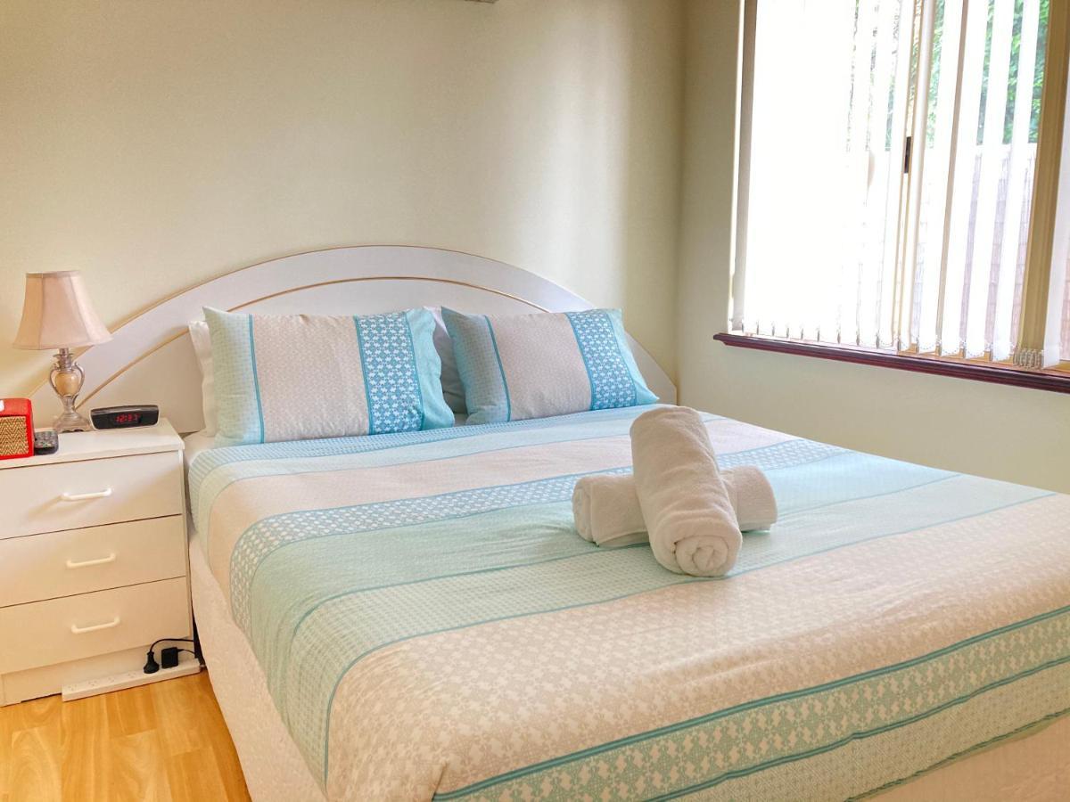 רוקינגהאם The Royal Dolphin Bed & Breakfast Safety Bay מראה חיצוני תמונה